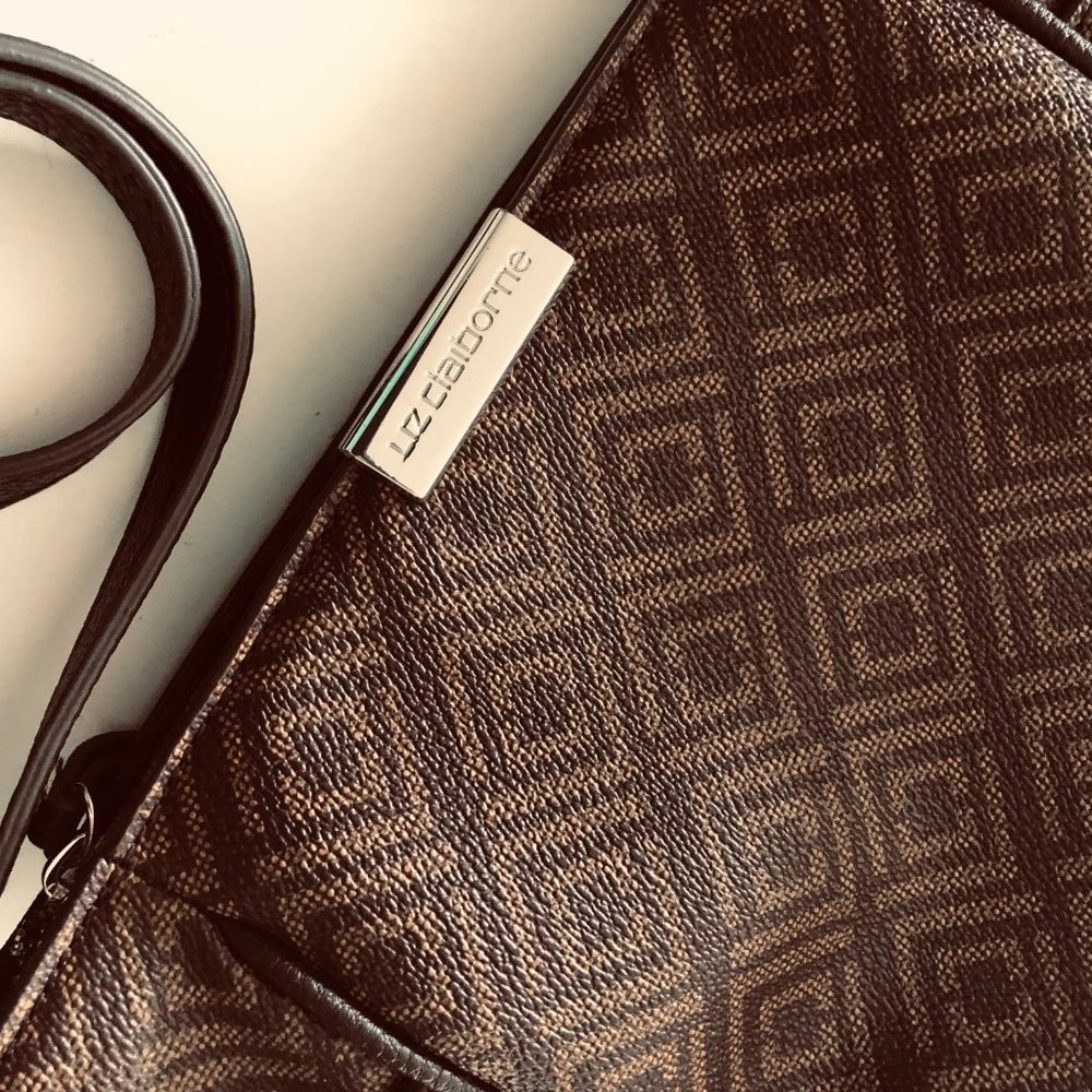 LIZ CLAIBORNE Women's Classic Crossbody/Shoulder Purse EUC